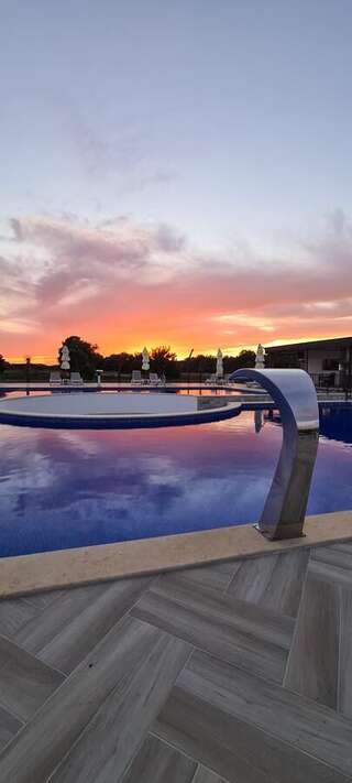 Курортные отели Imperial Resort Улцинь-1